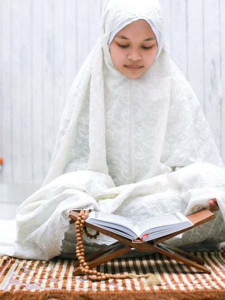 mulim-woman-reading-quran-2021-09-01-02-47-28-utc-min.jpg